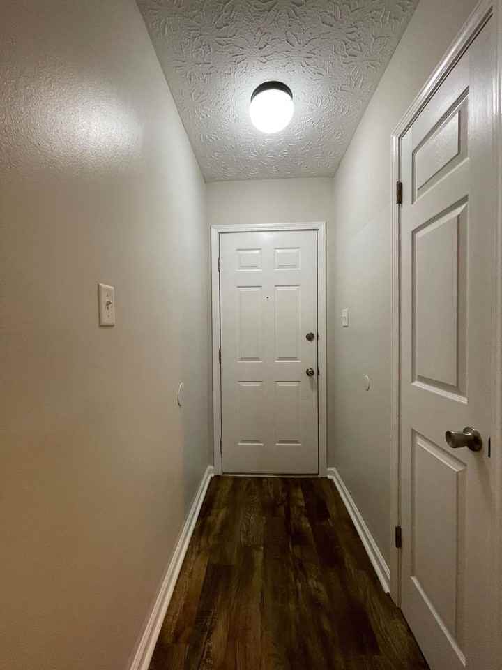 121 Cedar Ct - Photo 4 of 14