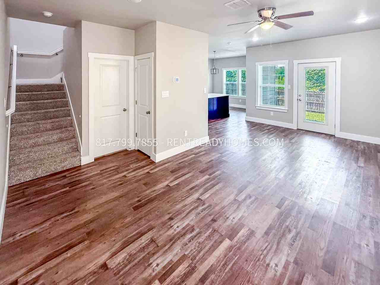 8440 Jay St - Photo 3 of 16