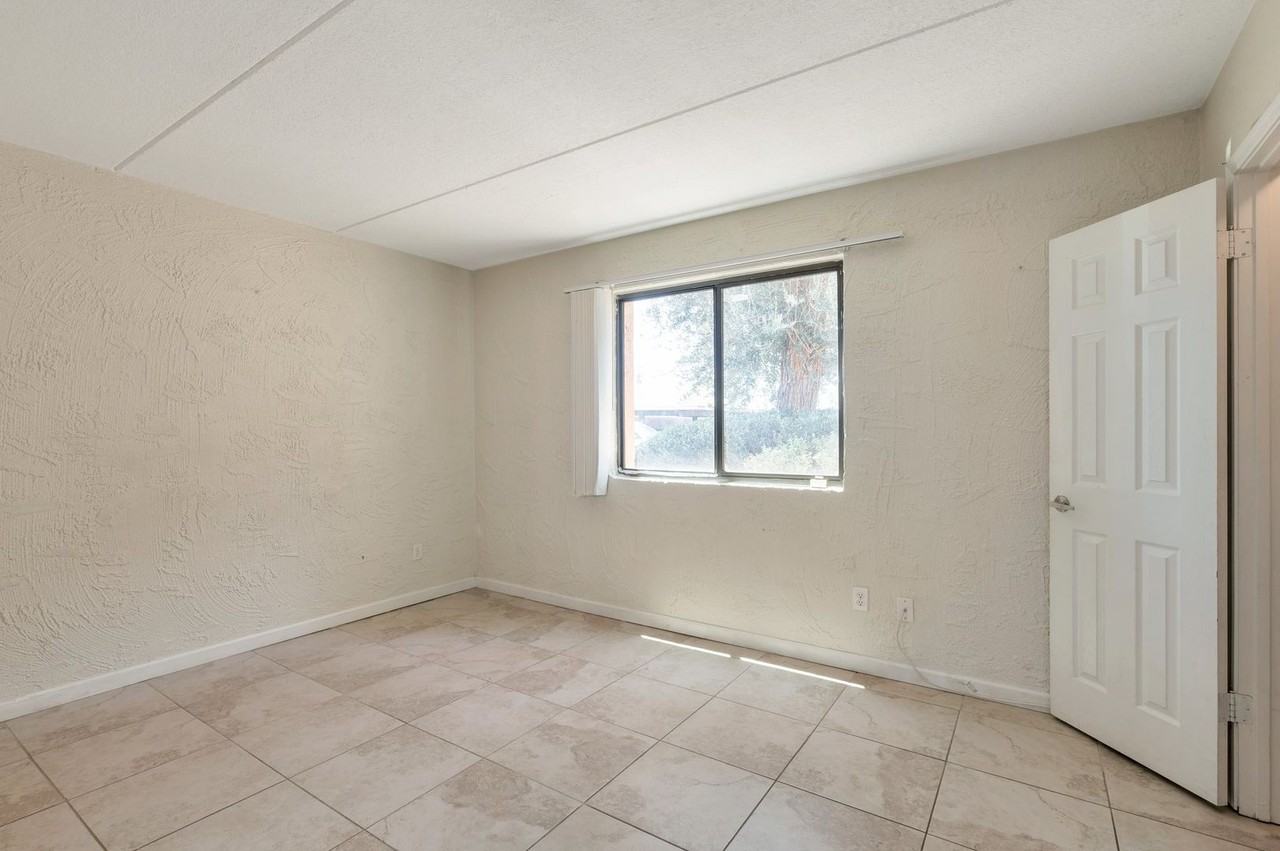 7110 E Continental Dr - Photo 6 of 21