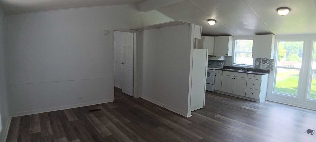 970 Beaver Dr - Photo 4 of 21