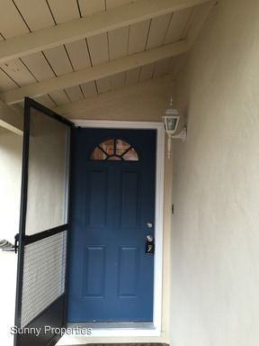 1590 Latham St - Photo 2 of 21