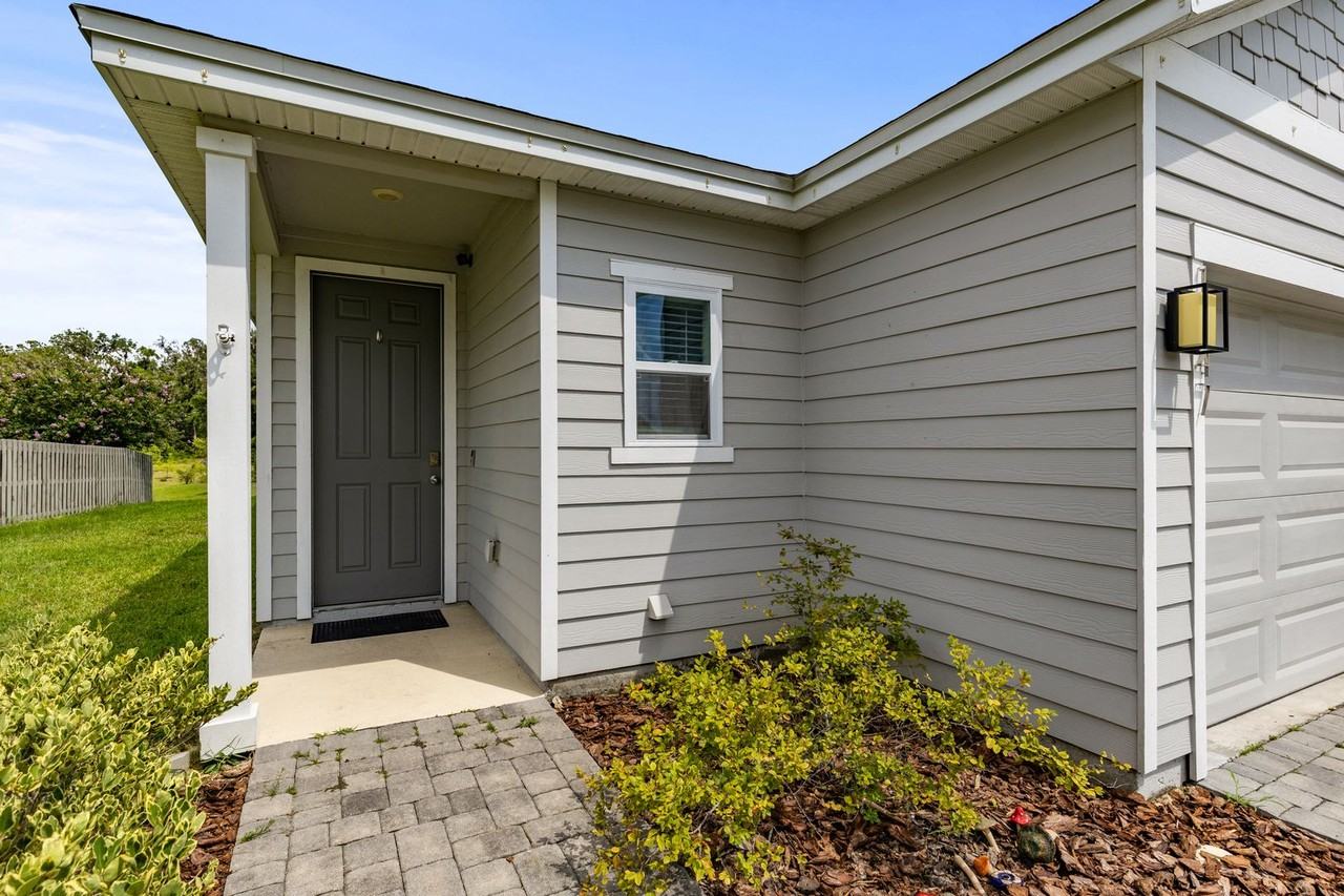 1447 Nw 136th Blvd - Photo 3 of 29