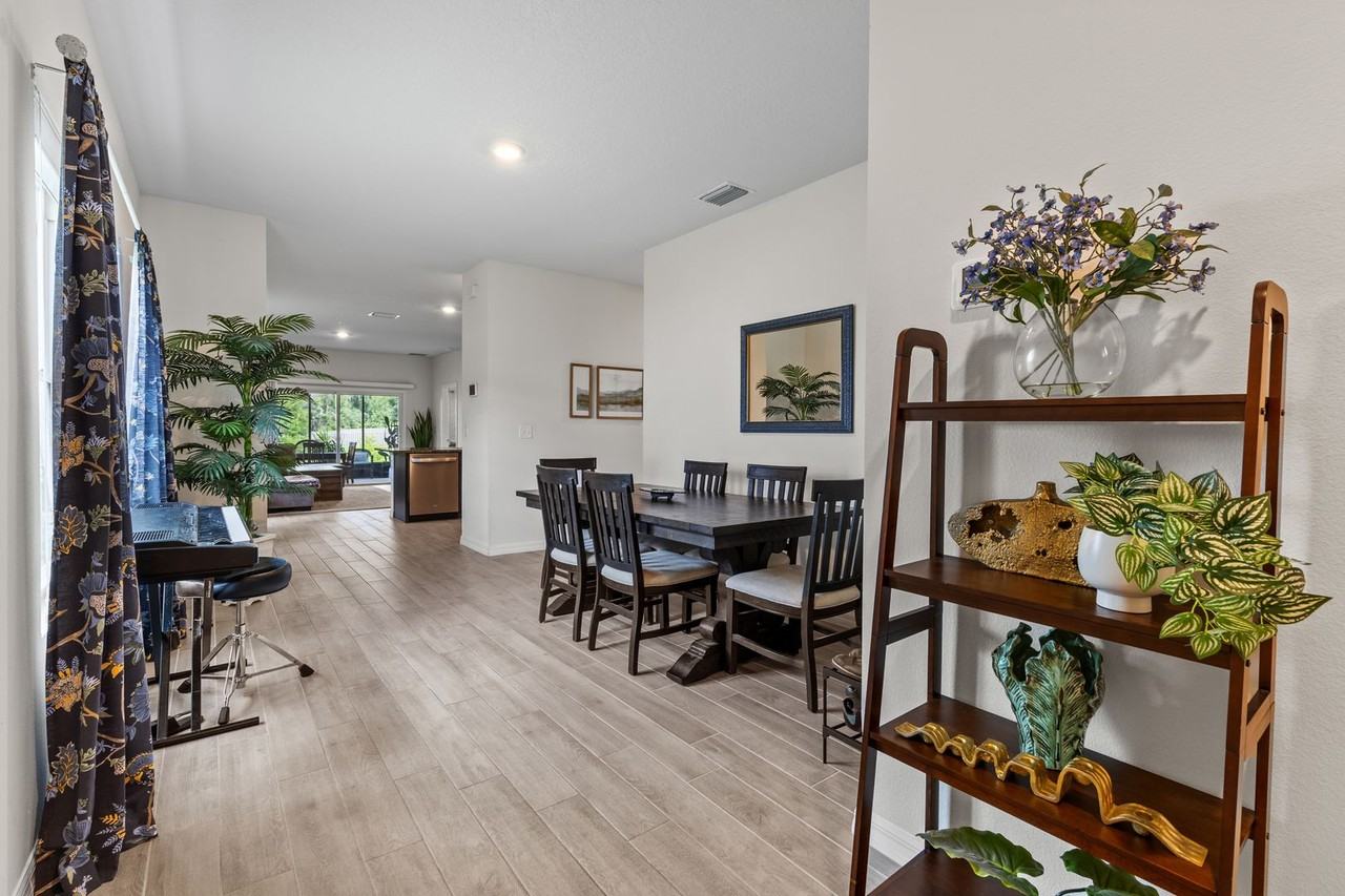 1447 Nw 136th Blvd - Photo 5 of 29