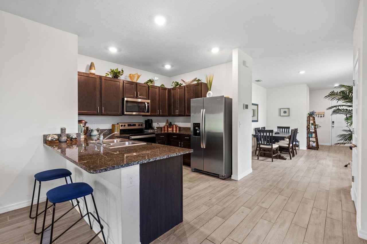 1447 Nw 136th Blvd - Photo 6 of 29