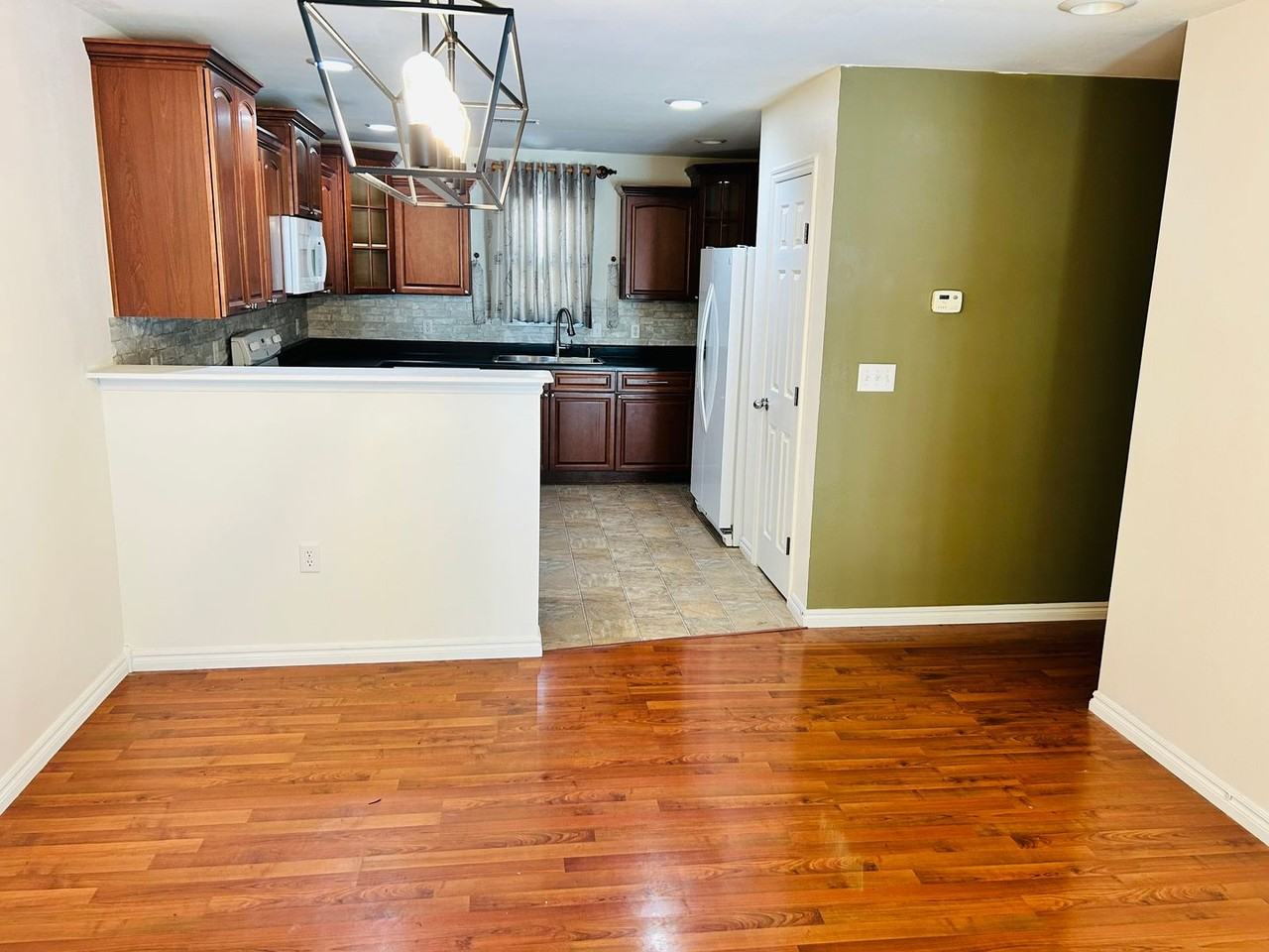 49 Fuller Cir - Photo 5 of 24