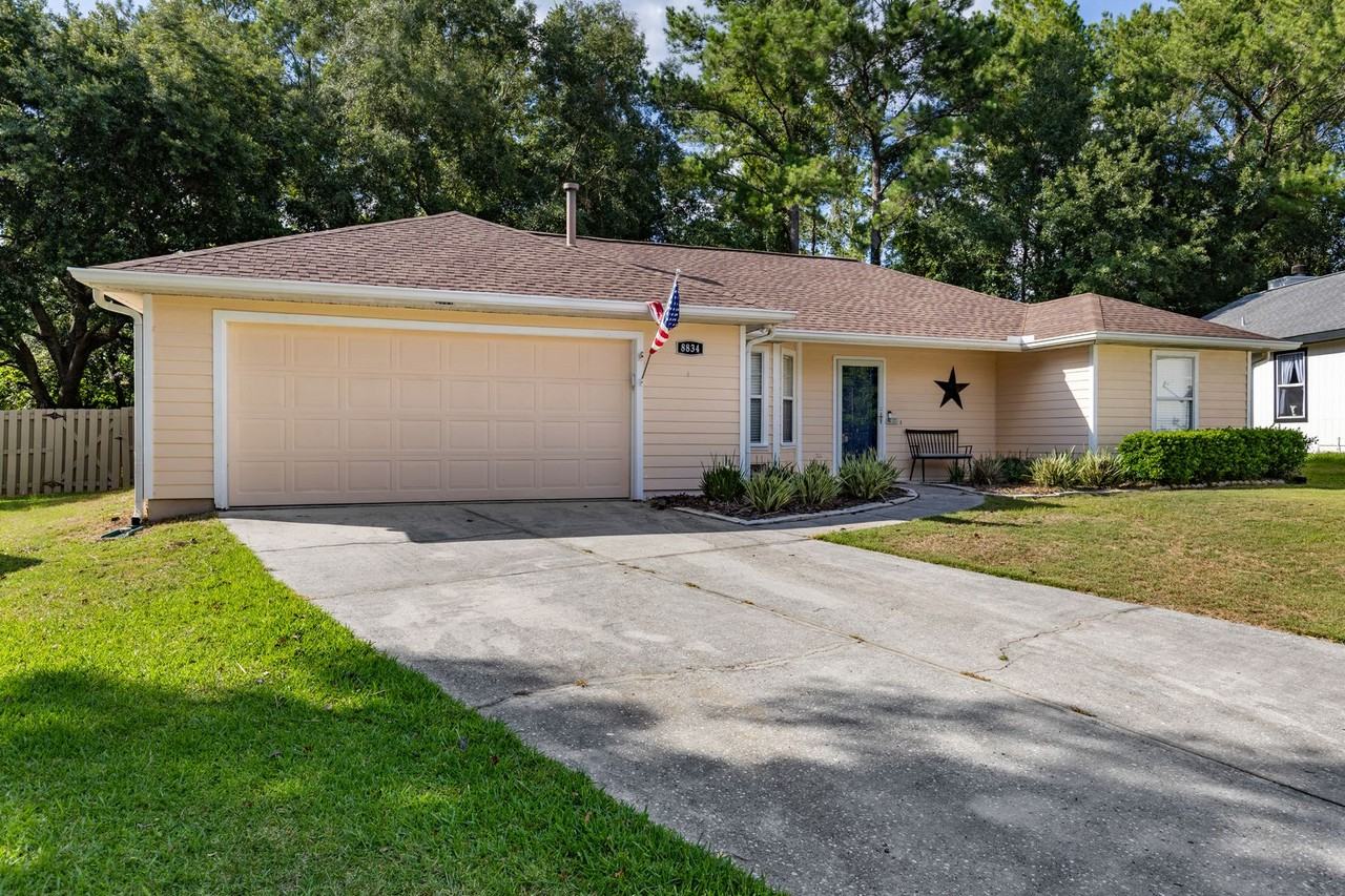 8834 Nw 11th Pl - Photo 2 of 25