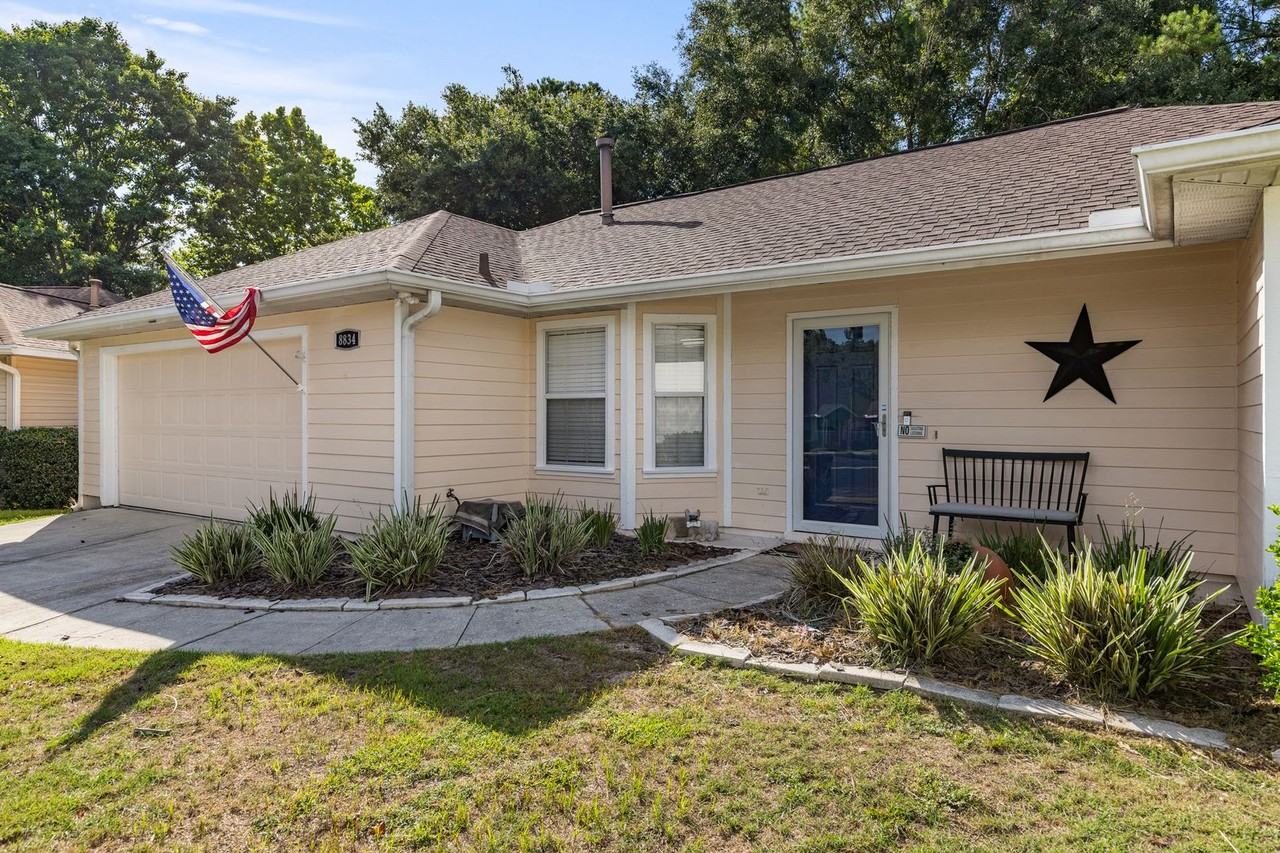 8834 Nw 11th Pl - Photo 4 of 25
