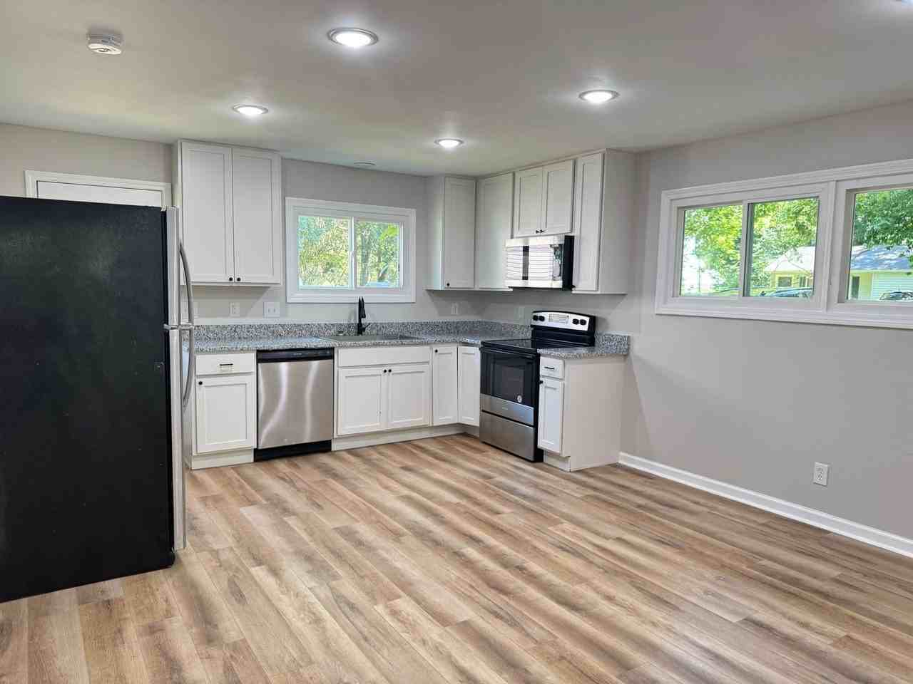 502 Cheyenne Ln - Photo 6 of 18