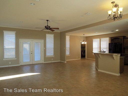 5704 Pedernales Dr - Photo 3 of 19