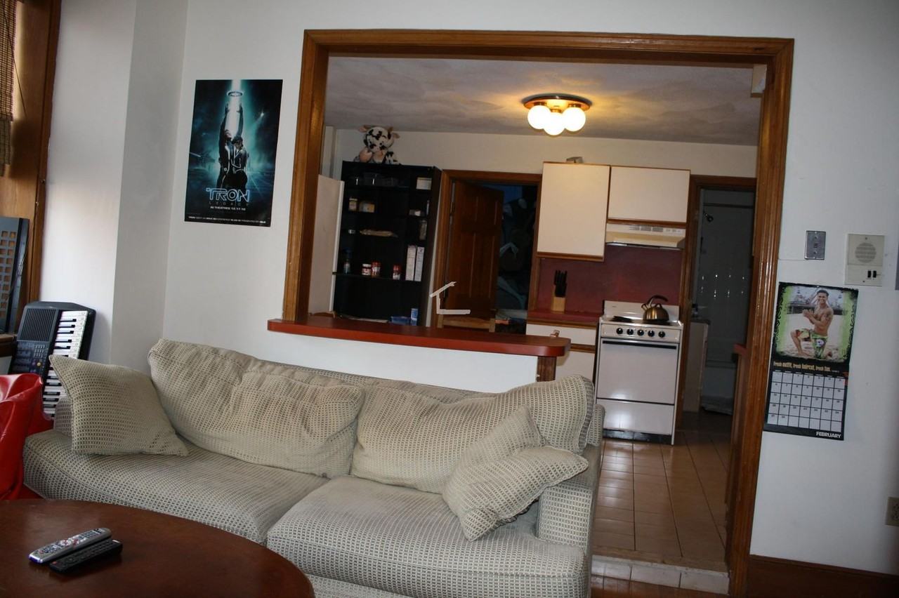 21 Phillips St - Photo 2 of 6