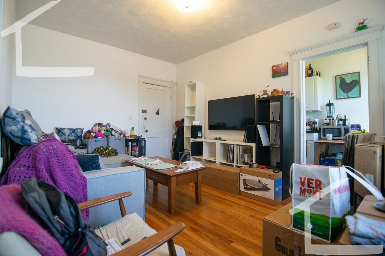 109 Brainerd Rd - Photo 2 of 8