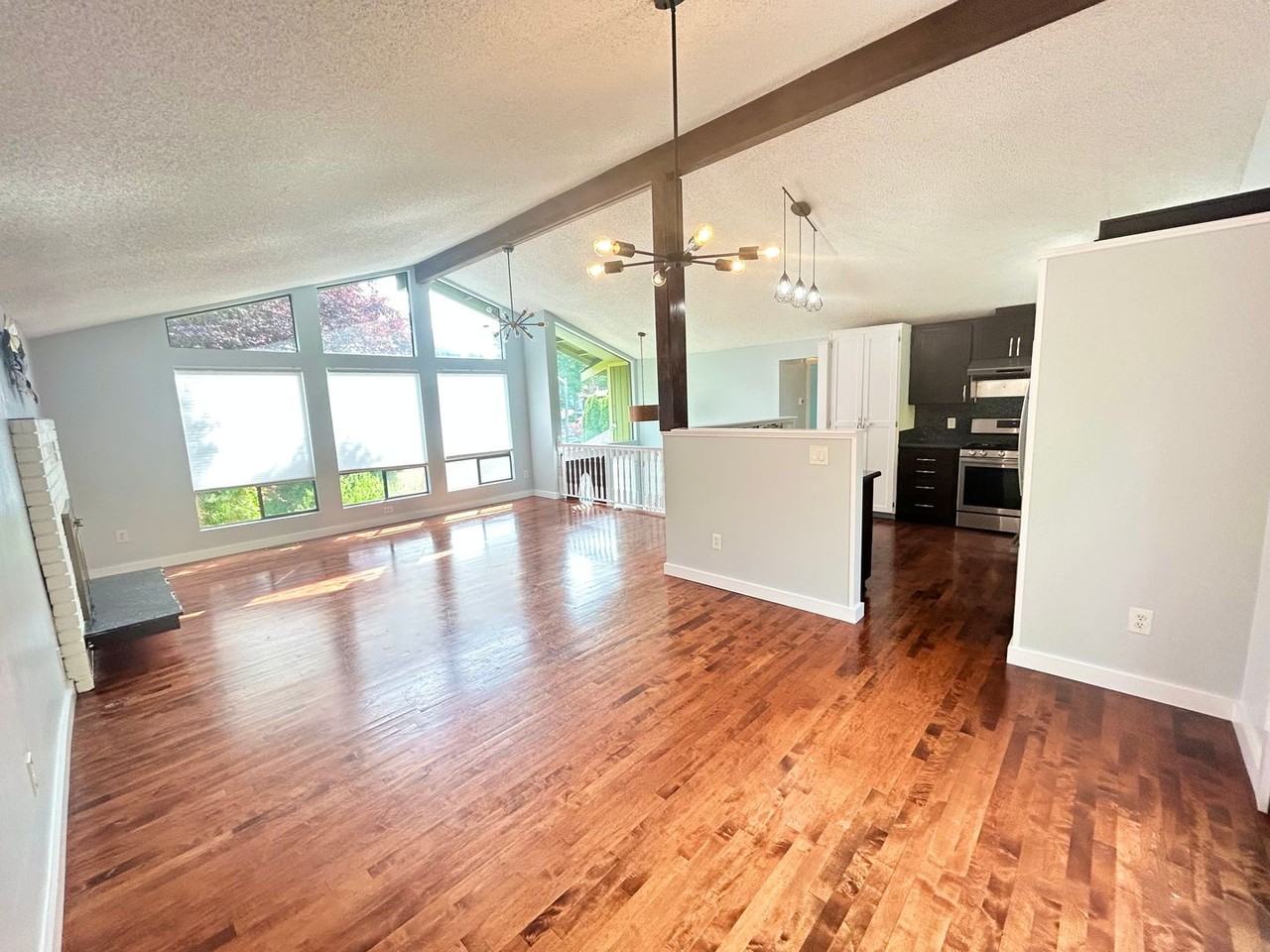 26243 43rd Ave S - Photo 7 of 32