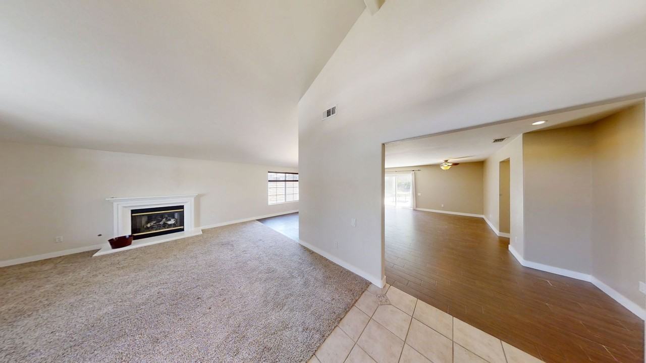 980 Creston Way - Photo 2 of 23