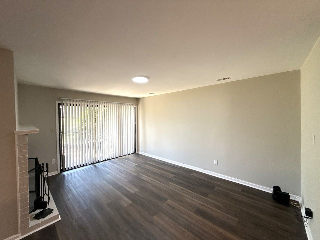 3621 Willow Point Dr - Photo 3 of 13