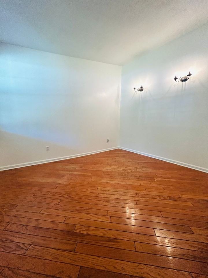 7634 Hammond Blvd - Photo 2 of 19