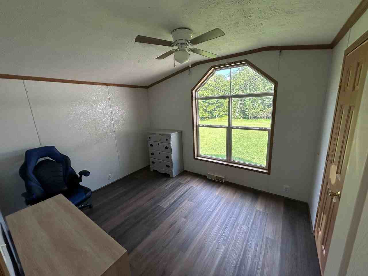 749 Westfield Rd - Photo 2 of 11