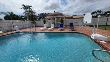 featured image of 1283 Larch Way