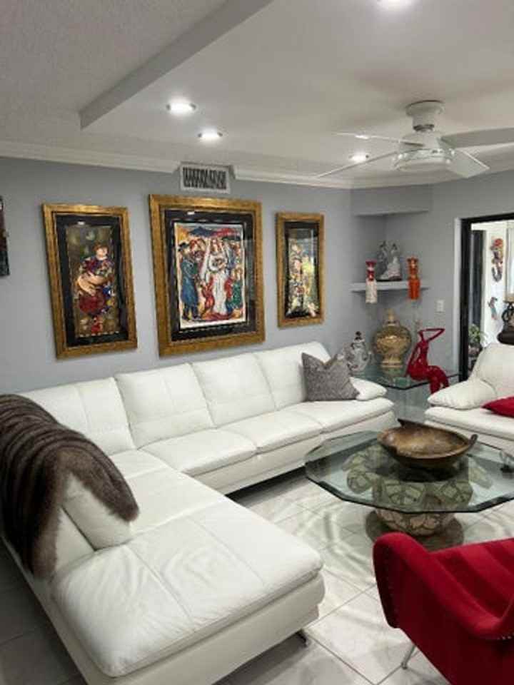 10271 N Circle Lake Dr - Photo 2 of 10