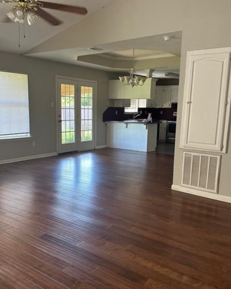 25 Applewood Dr - Photo 4 of 12