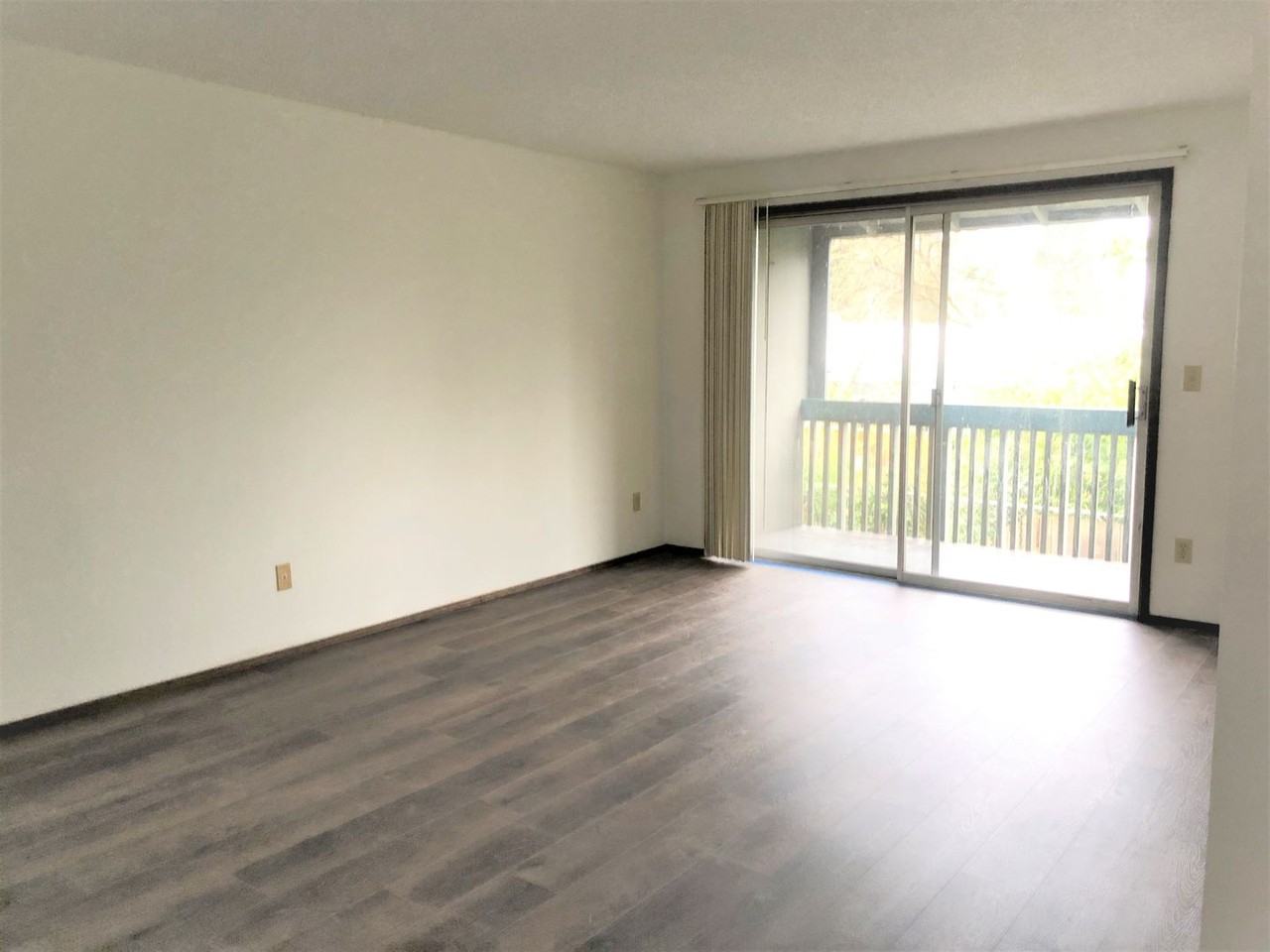 eastburn - Photo 2 of 18