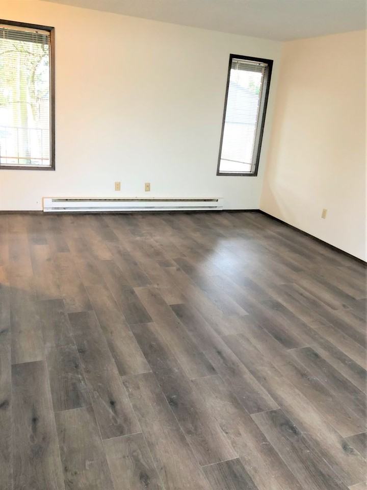 eastburn - Photo 3 of 18