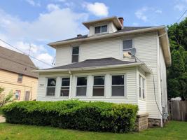 featured image of 703 Spencer St Ne