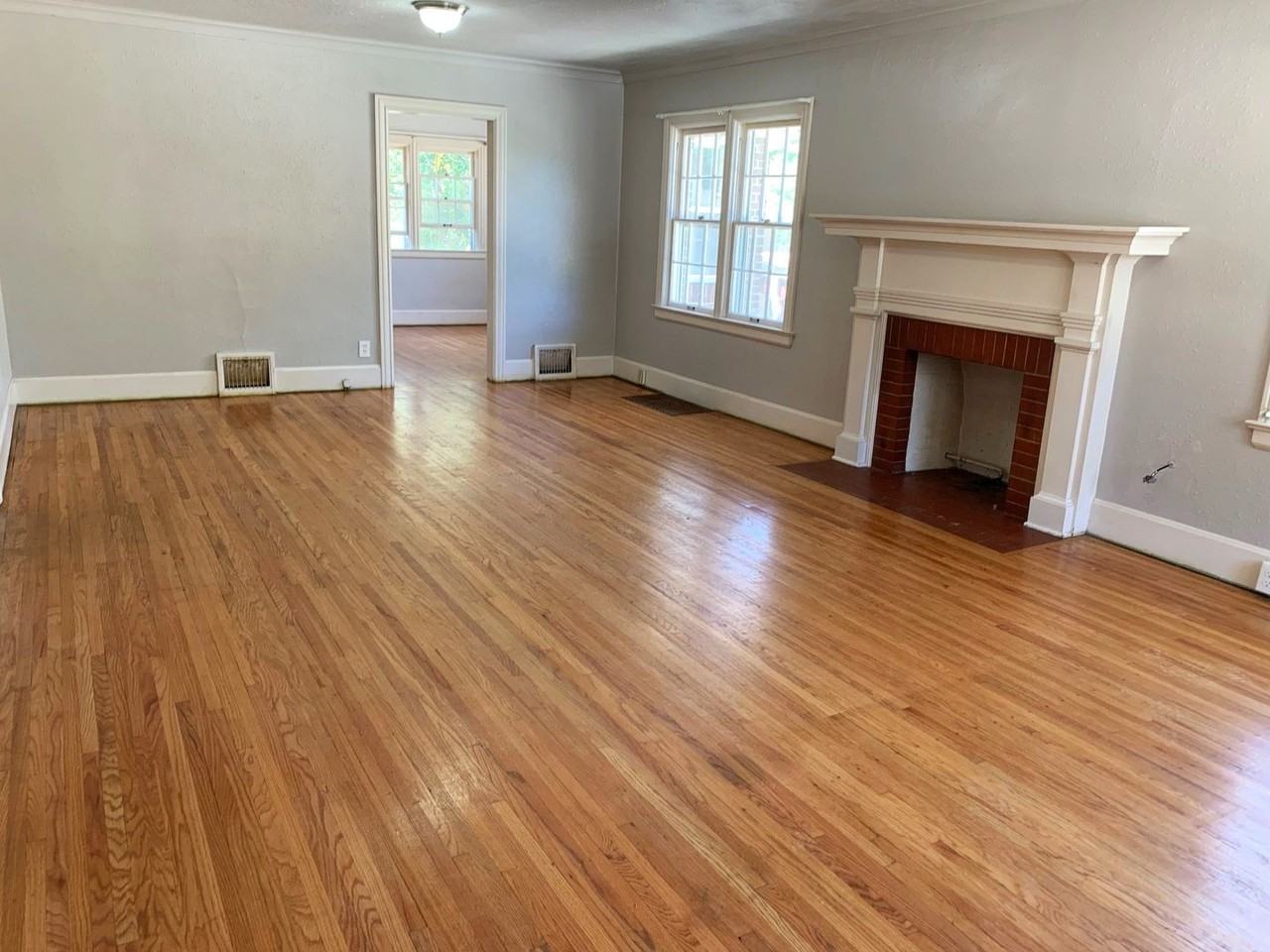 1432 S Ash St - Photo 2 of 13