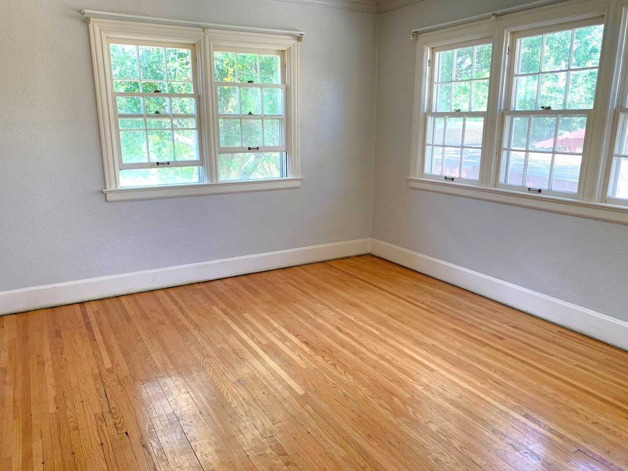 1432 S Ash St - Photo 6 of 13