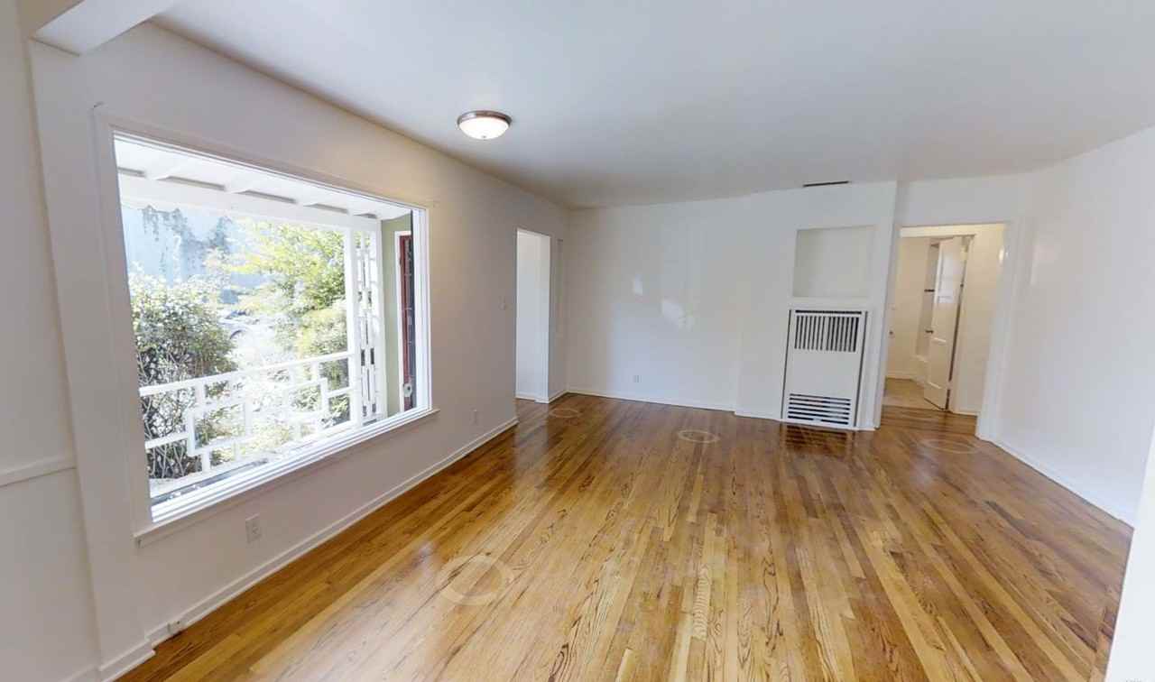 3758 Tuller Ave - Photo 5 of 36