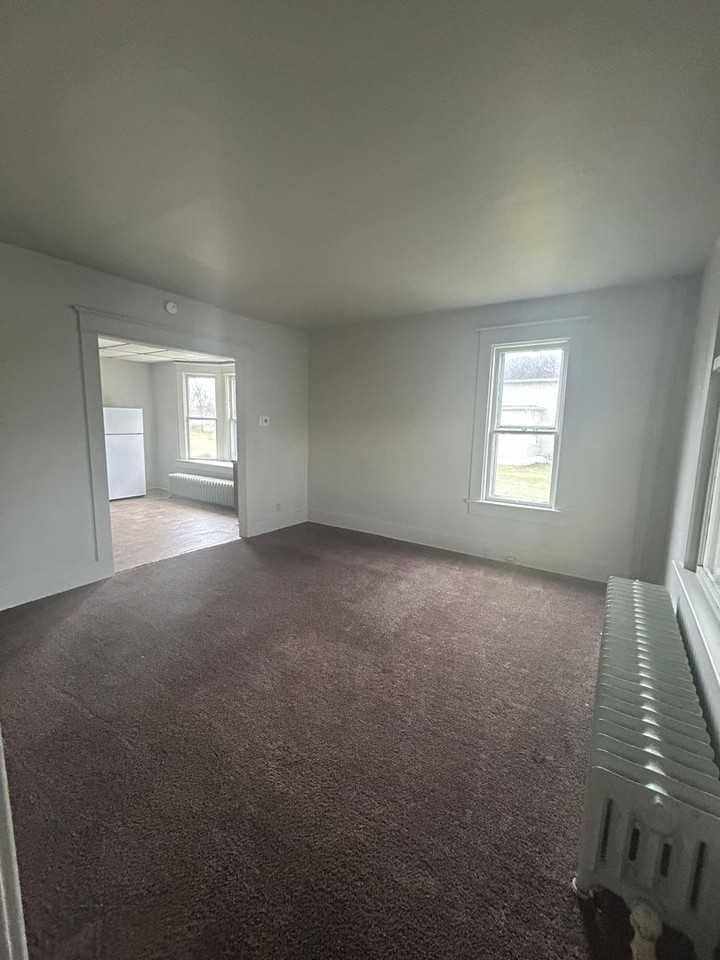 2519 Holton Ave - Photo 2 of 11