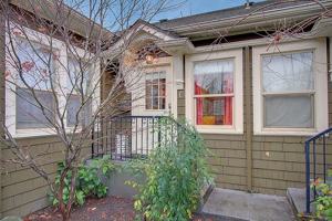 featured image of 421 10th Ave E #C