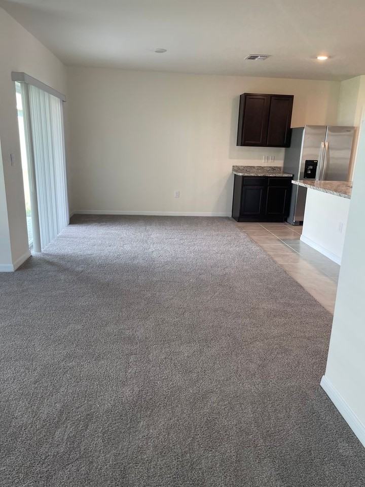 1210 Rio Red Ct - Photo 3 of 8