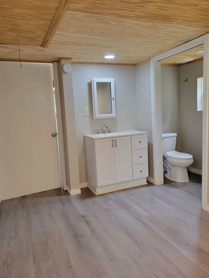 310 Carson Cir - Photo 6 of 14