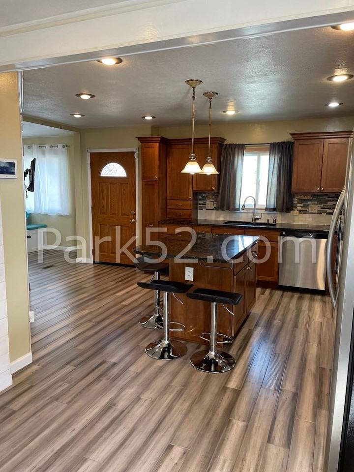 808 S Oxford St - Photo 2 of 28