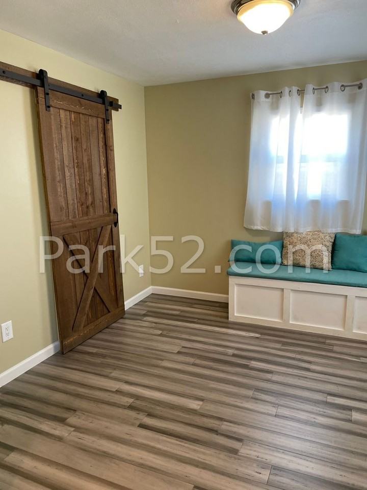 808 S Oxford St - Photo 7 of 28