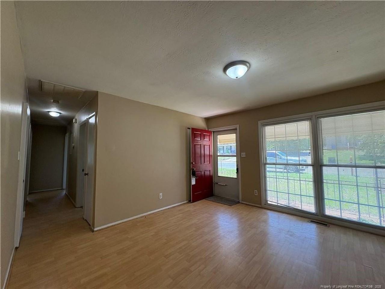 2838 Coronada Pkwy - Photo 2 of 11