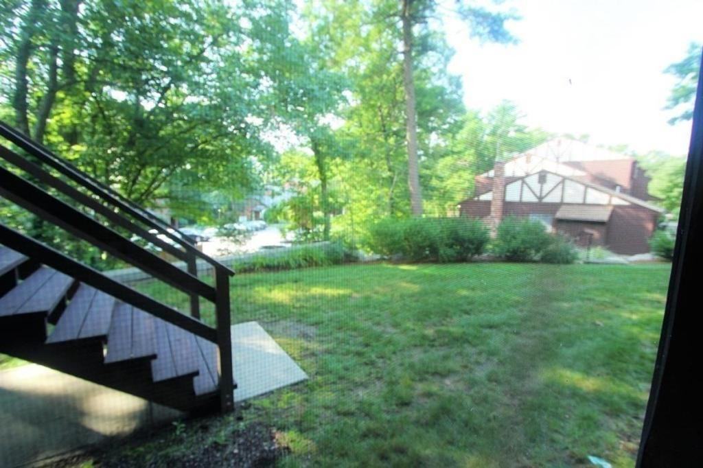 76 Highwood Dr - Photo 2 of 19