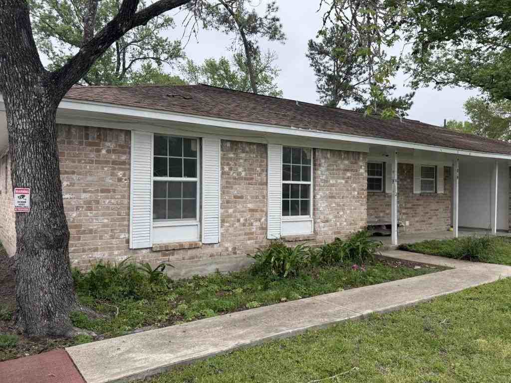 22189 E Martin Dr - Photo 4 of 4