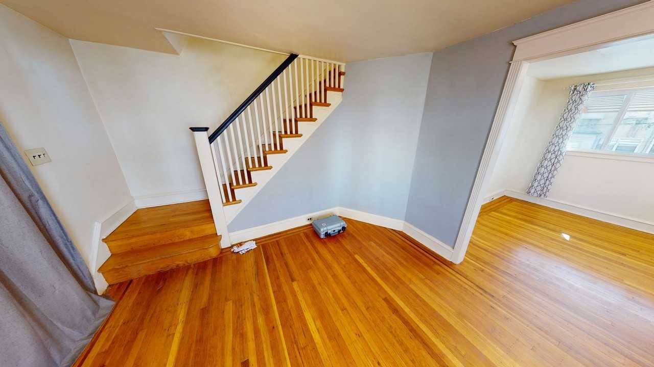 3438 Barclay St - Photo 3 of 17