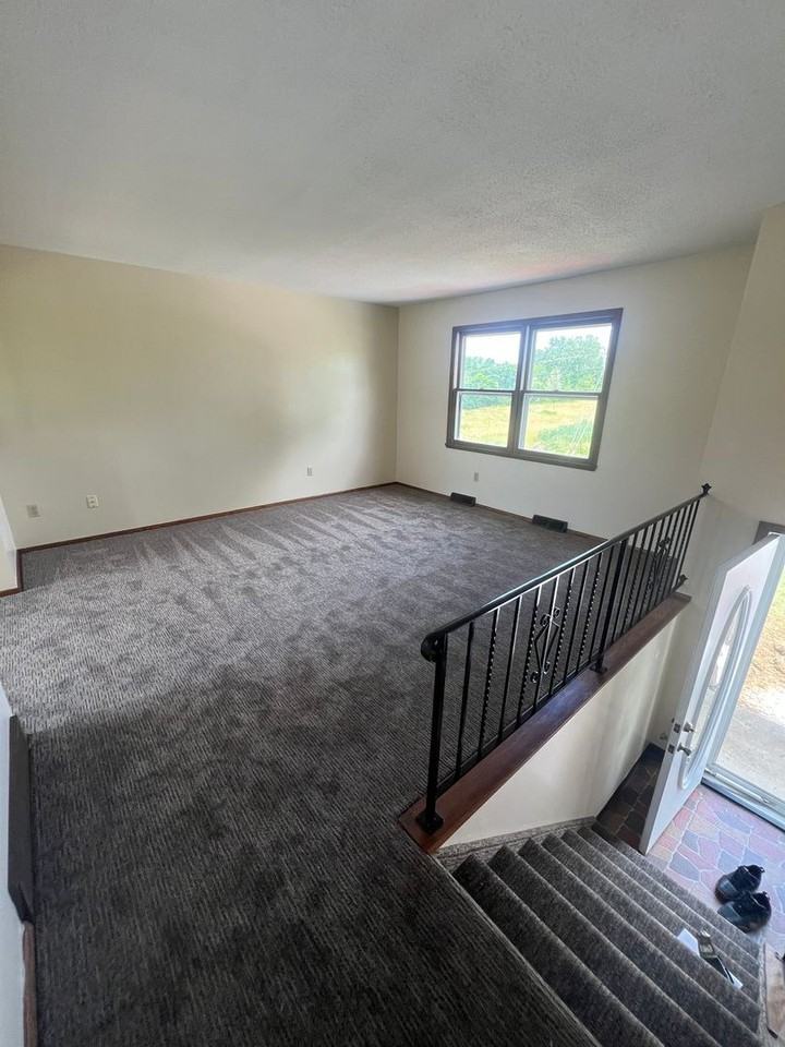 4222 Dexter Ave - Photo 3 of 12