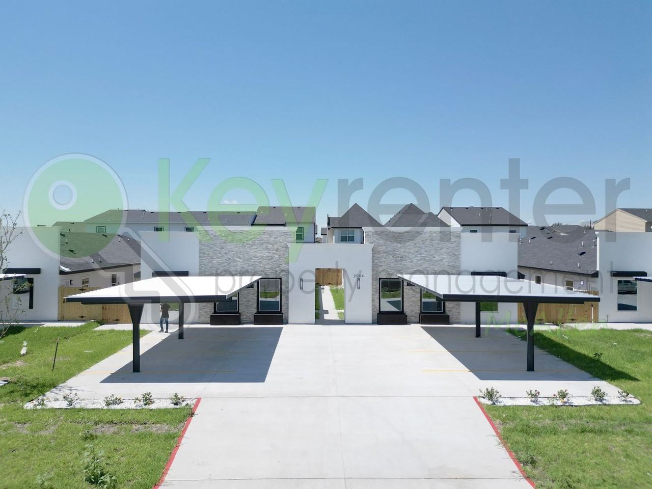 2004 E 1st St #4 - Photo 7 of 33