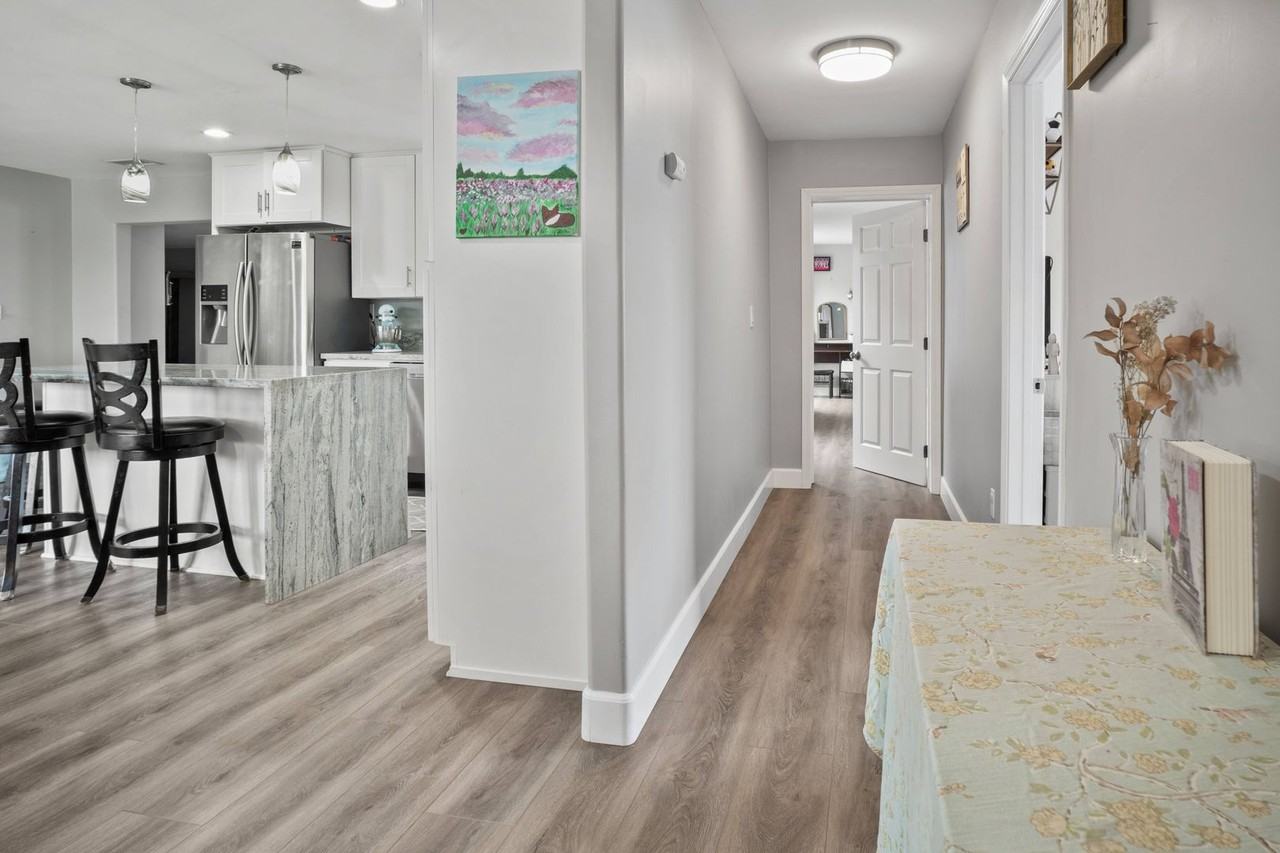 1512 Walbollen St - Photo 3 of 24