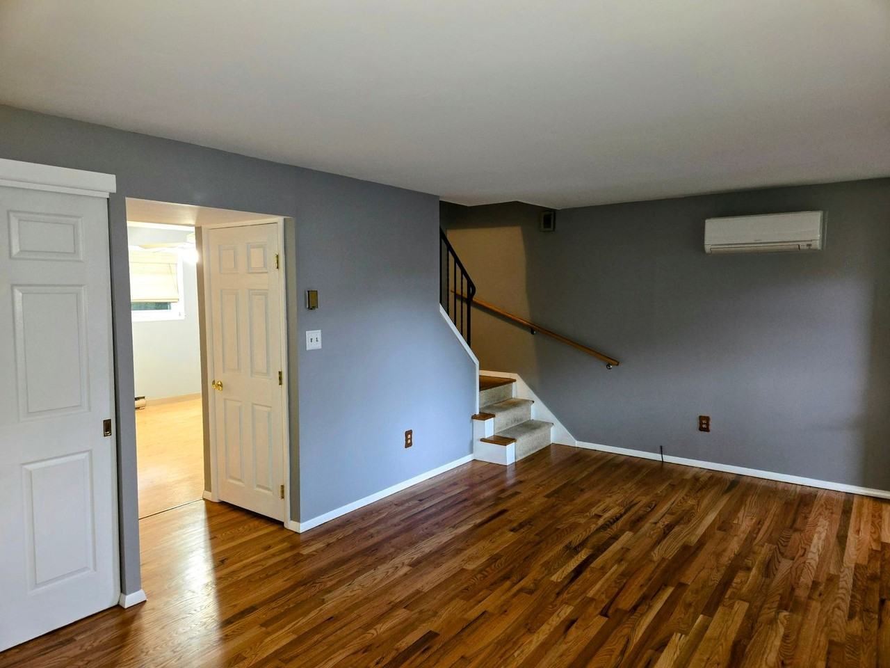 1642 Whitehall Ave - Photo 2 of 22