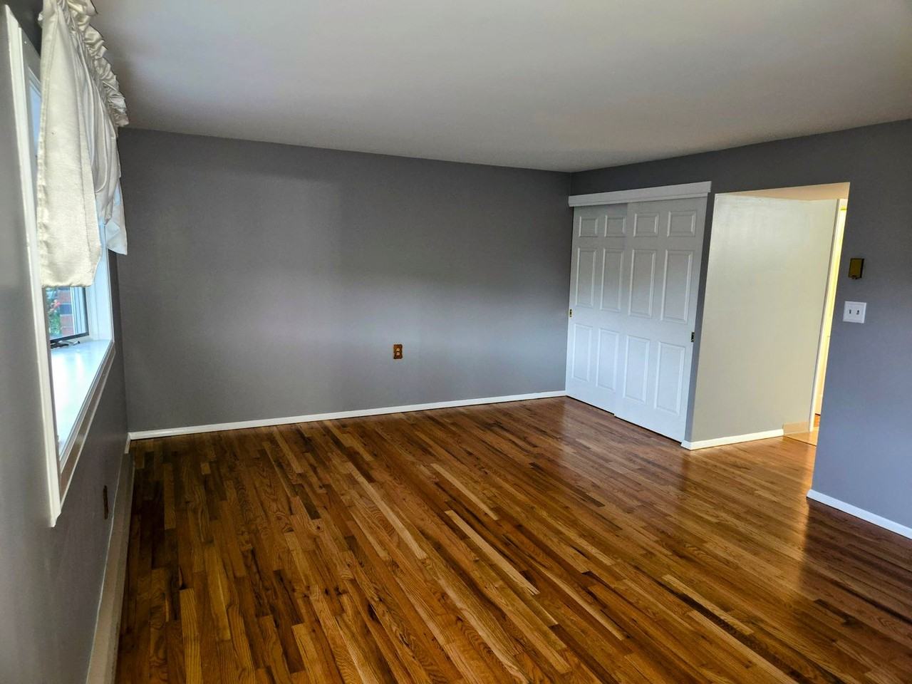 1642 Whitehall Ave - Photo 3 of 22