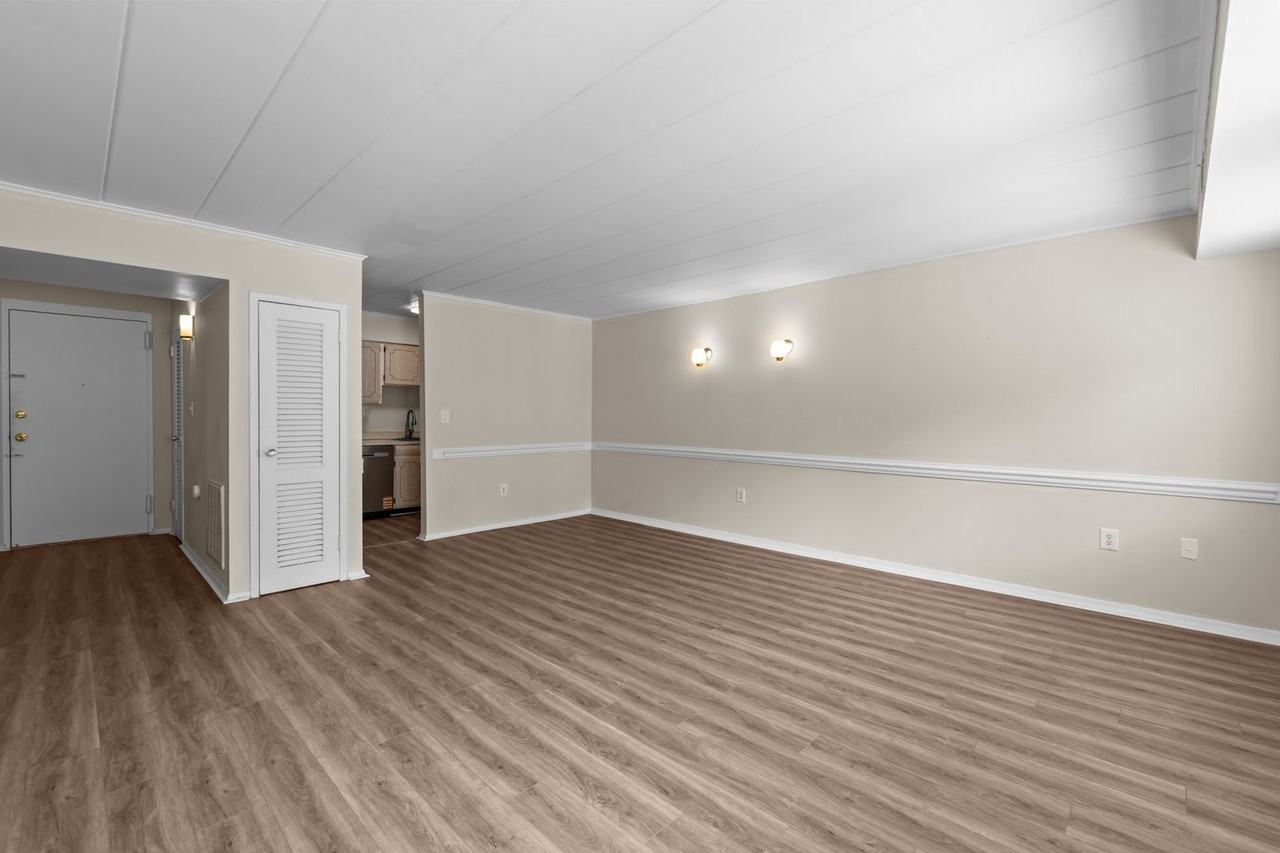 1005 Woodrow Ave - Photo 7 of 22