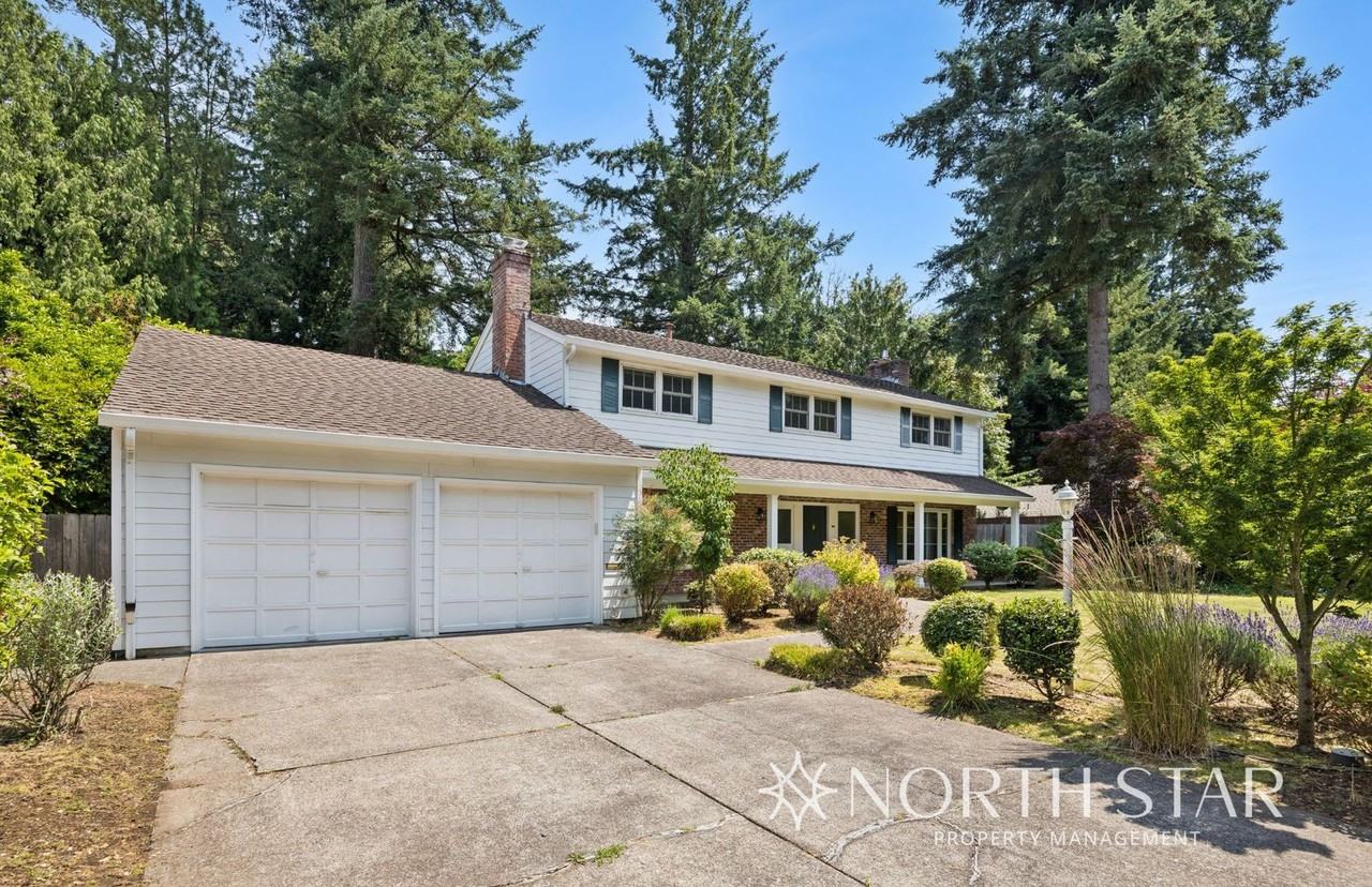 17391 Cardinal Dr - Photo 2 of 40