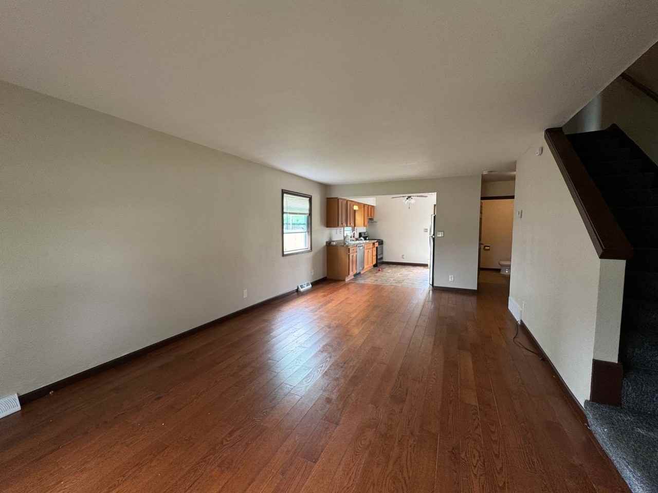 6455 N 106th St - Photo 3 of 27