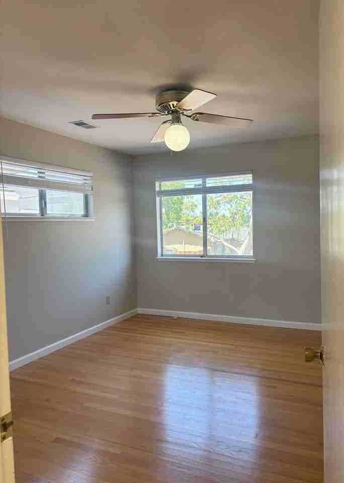 6904 Windsor Way - Photo 2 of 12