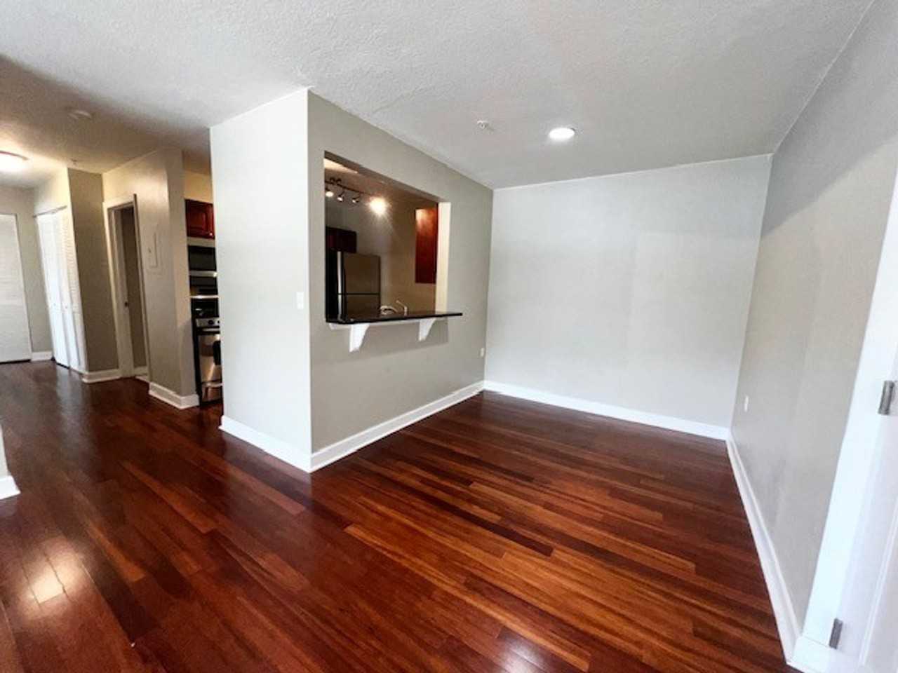2071 Dixie Belle Dr - Photo 6 of 38