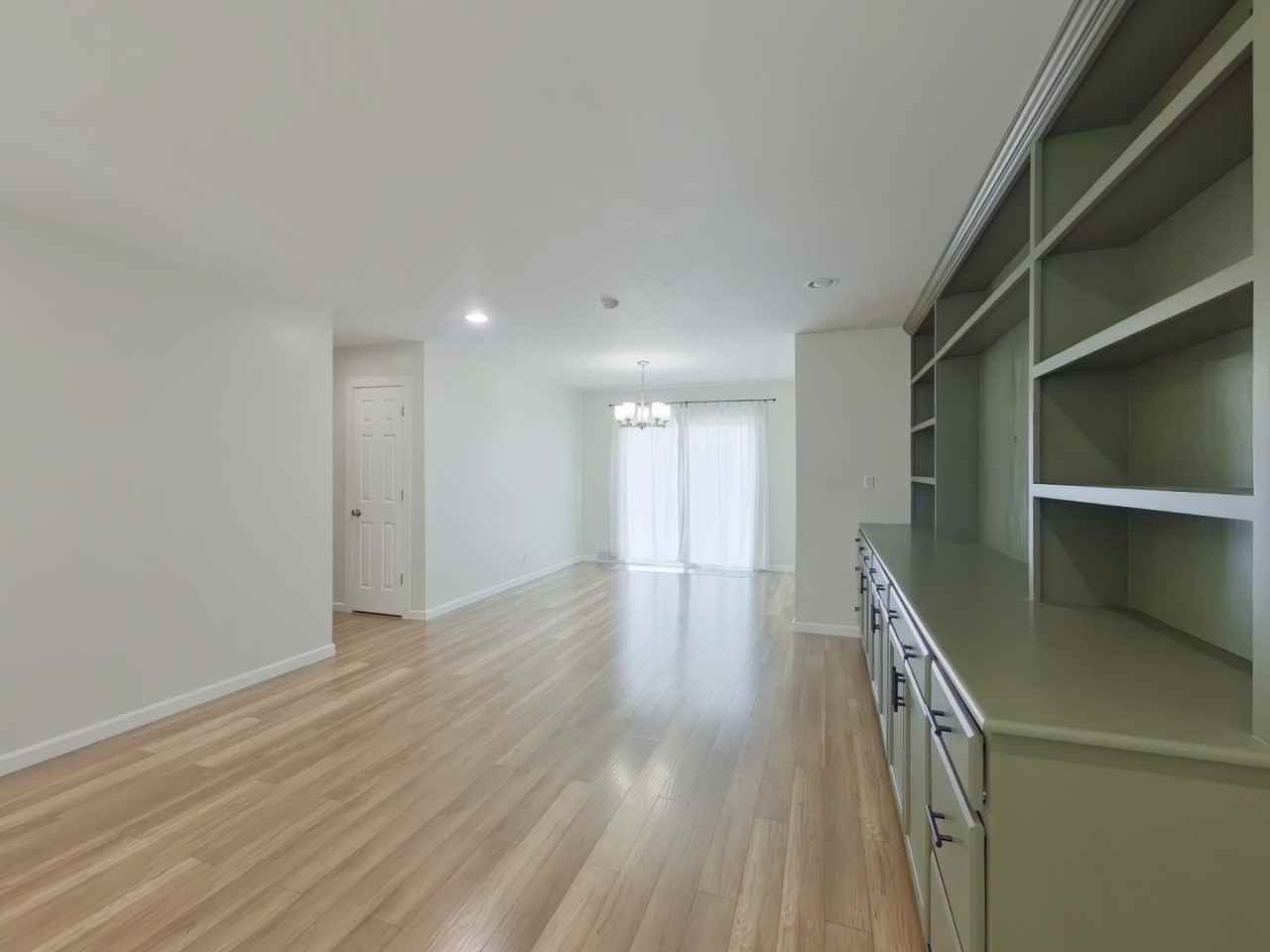 2219 W 24th St N - Photo 2 of 11